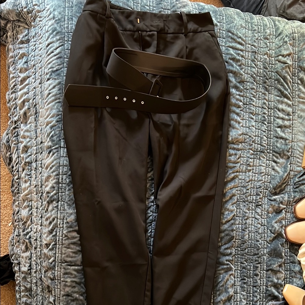 Zara Women's Black High Waisted Dress Pants with Belt